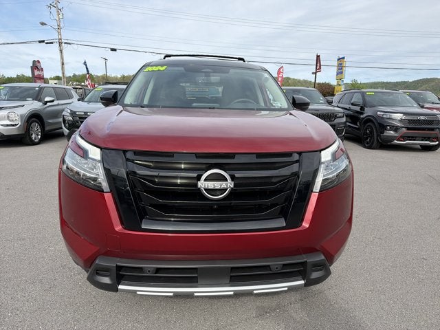 2024 Nissan Pathfinder — side profile view